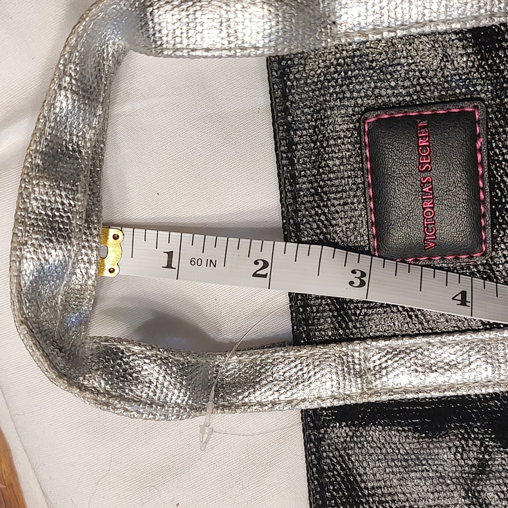 ❤️Victoria Secret Mini Tote Purse Bag Crossbody Silver Black Zippered NWT - Picture 12 of 12